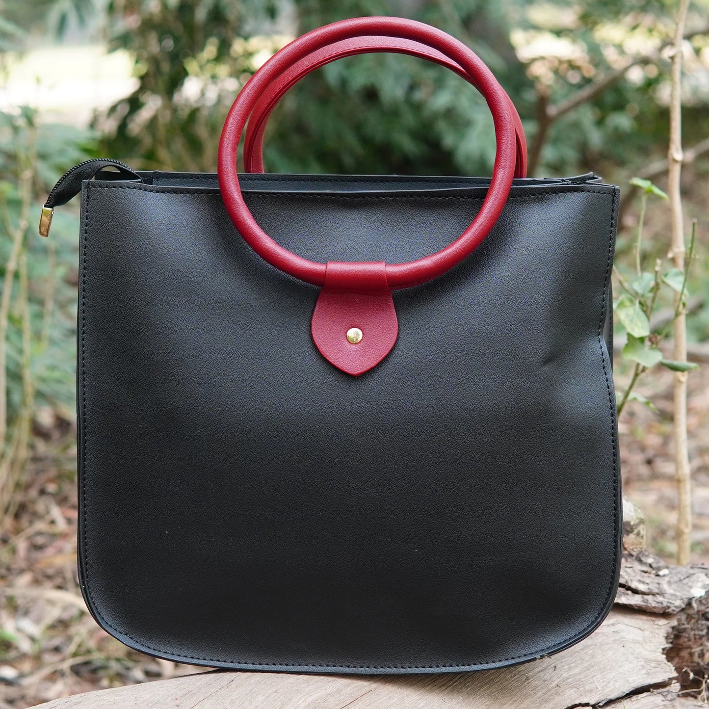 Ring Bucket Bag Black