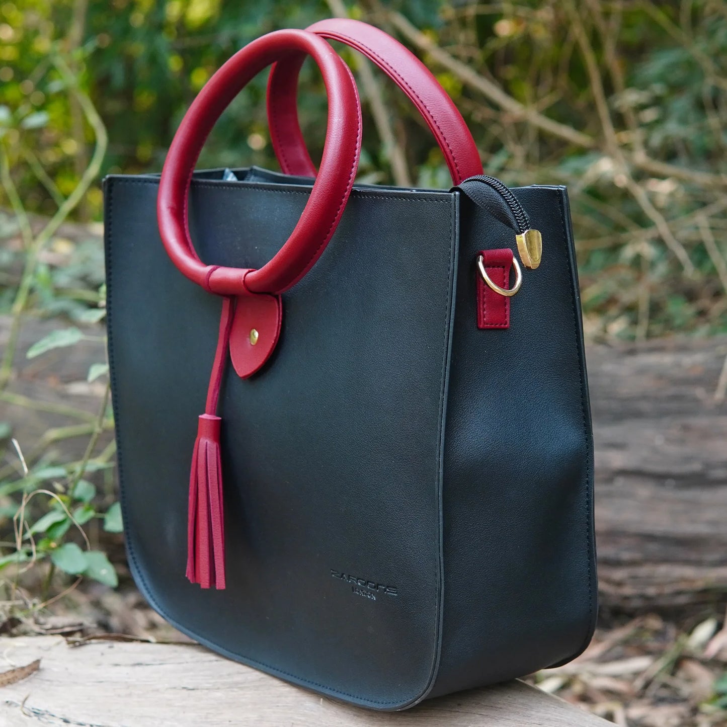Ring Bucket Bag Black